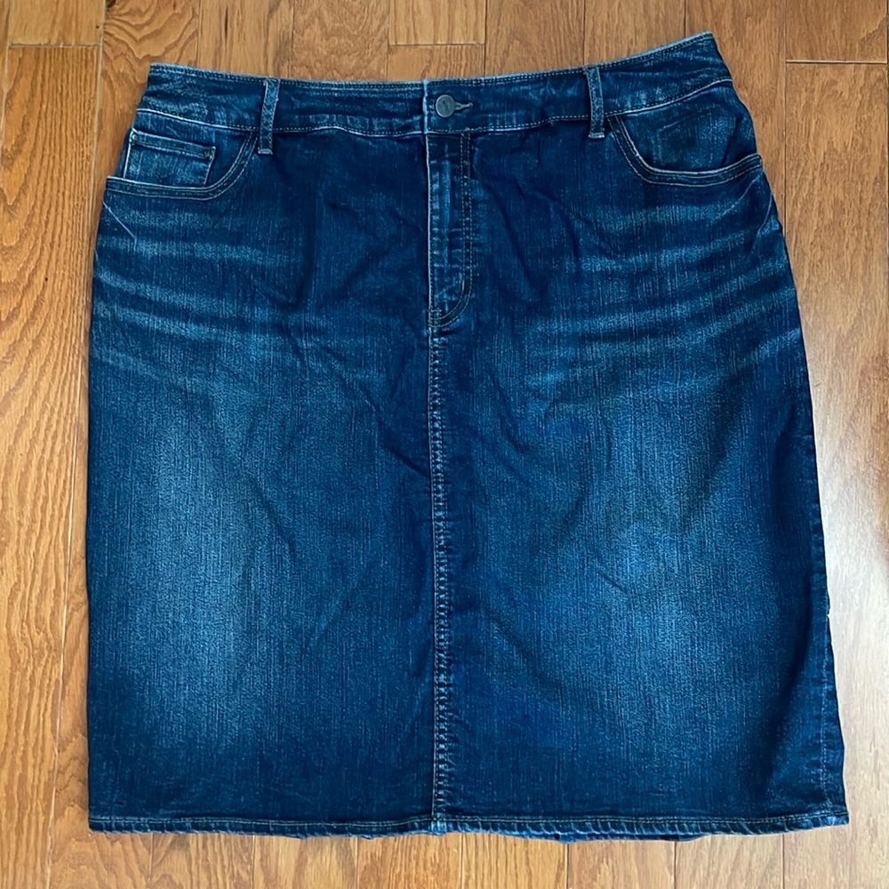 Piloro and the letterpress Midi Jean‎ Skirt